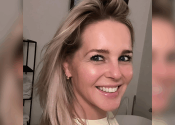 Chantal Janzen spiegelfoto