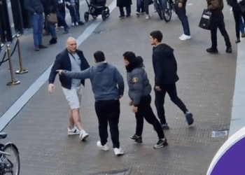 omstanders bij openbare conflicten