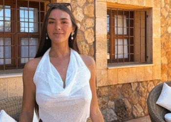 Emma Char bikinitfoto