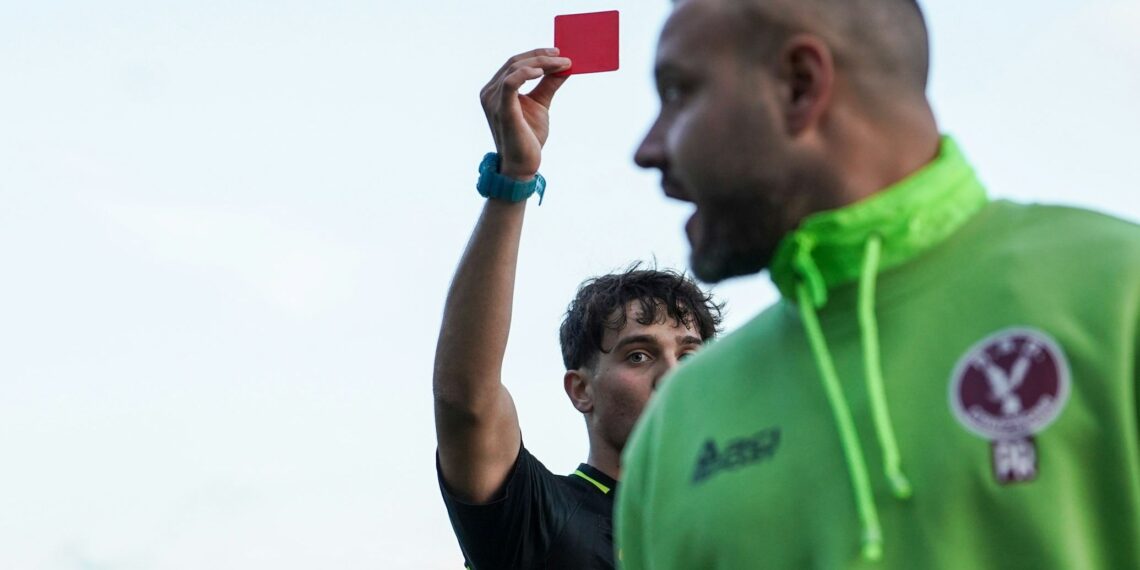 salaris scheidsrechter Eredivisie