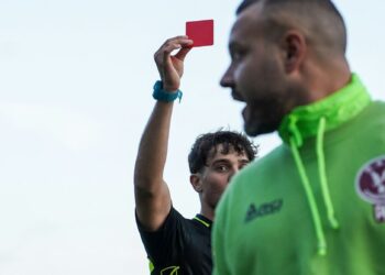 salaris scheidsrechter Eredivisie