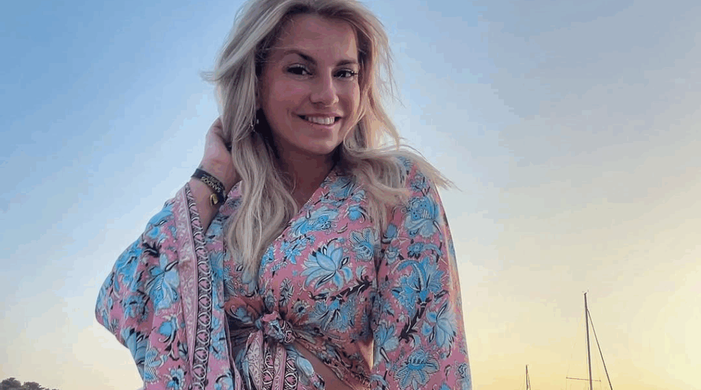 bikinifoto's van Sensi Lowe