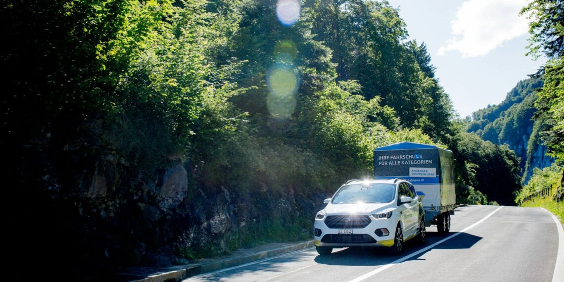 uitsteken van lading auto
