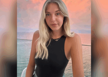 Noa Maureen in rode bikini