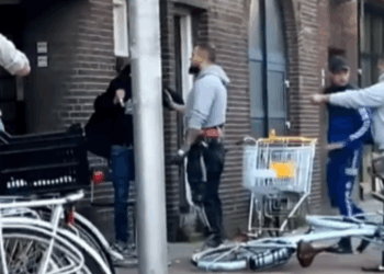 Turkse glazenwassers stoppen winkeldief in actie: beelden gaan viraal