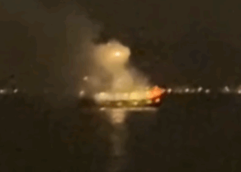 brand op boot Greta Thunberg