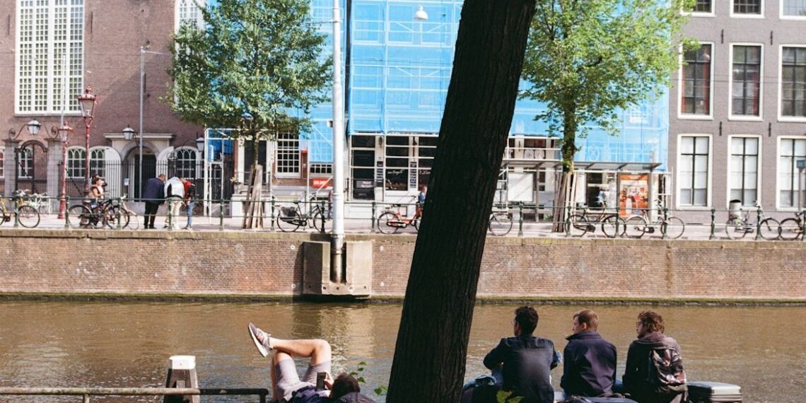 Nederlandse jongeren werken