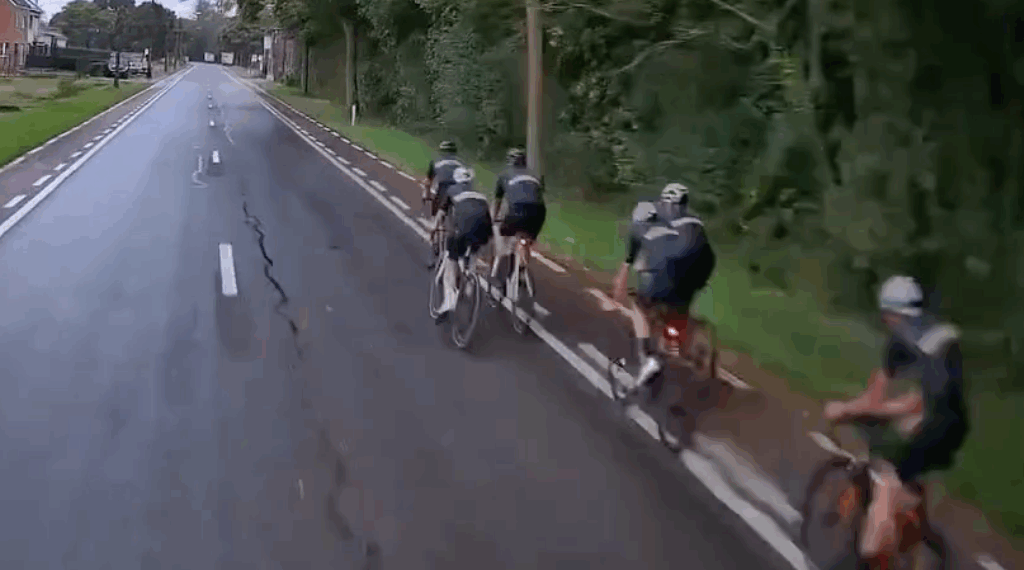 spanningen tussen vrachtwagenchauffeurs en wielrenners