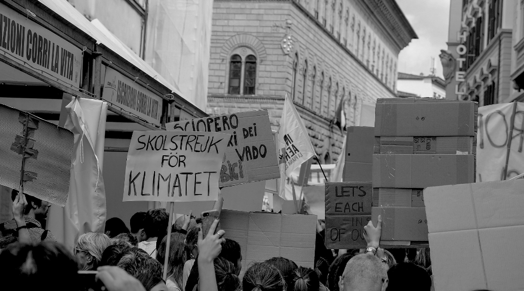 xr dreigt met zwaardere acties op a12