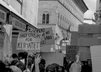 xr dreigt met zwaardere acties op a12