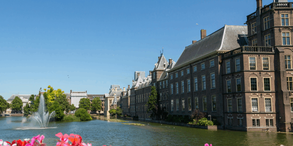 koerswijziging in formatie