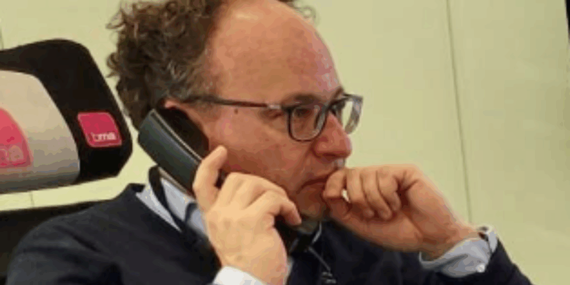 Koolmees verrast politiek Den Haag